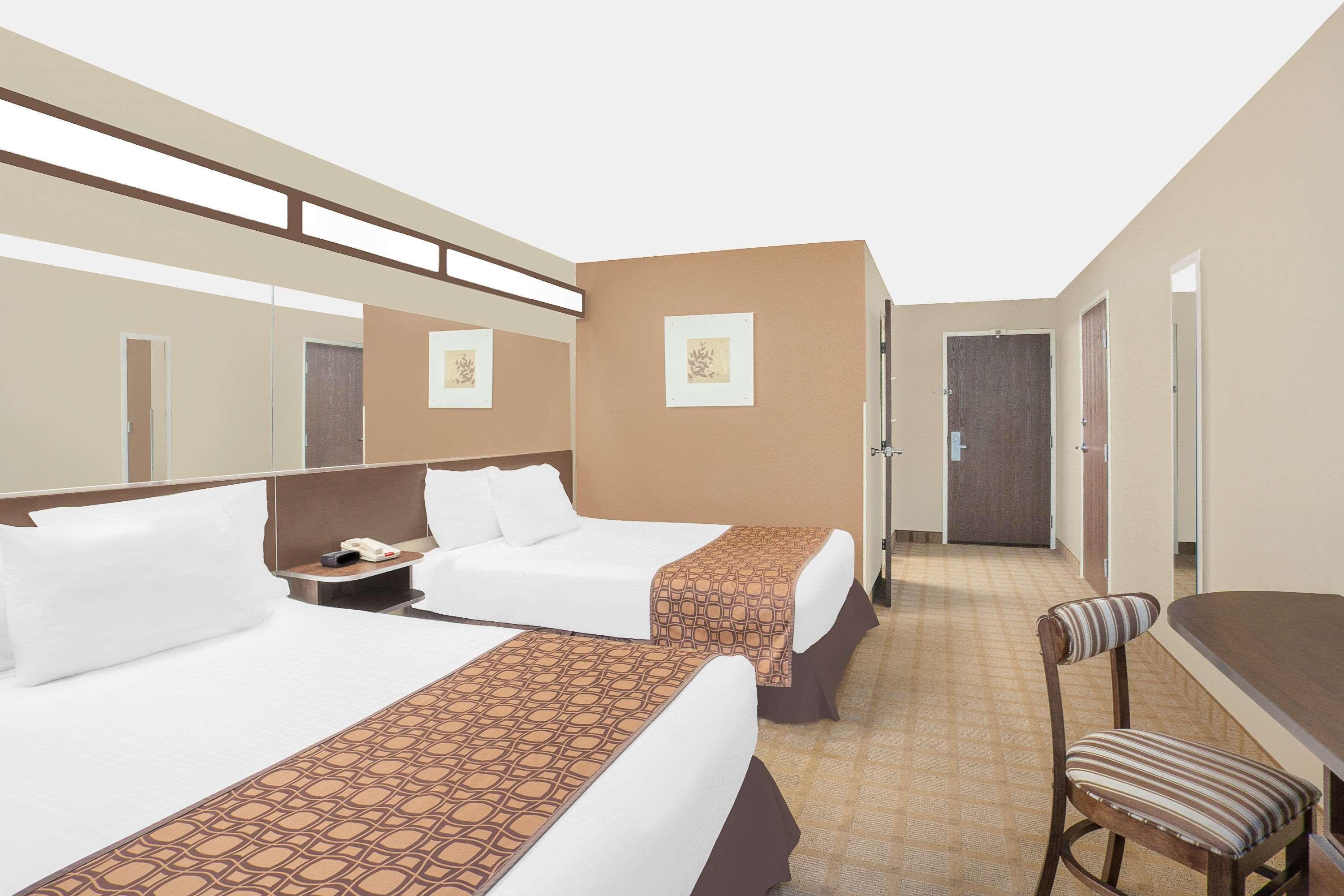 Microtel Inn & Suites By Wyndham Manchester - Newly Renovated Buitenkant foto