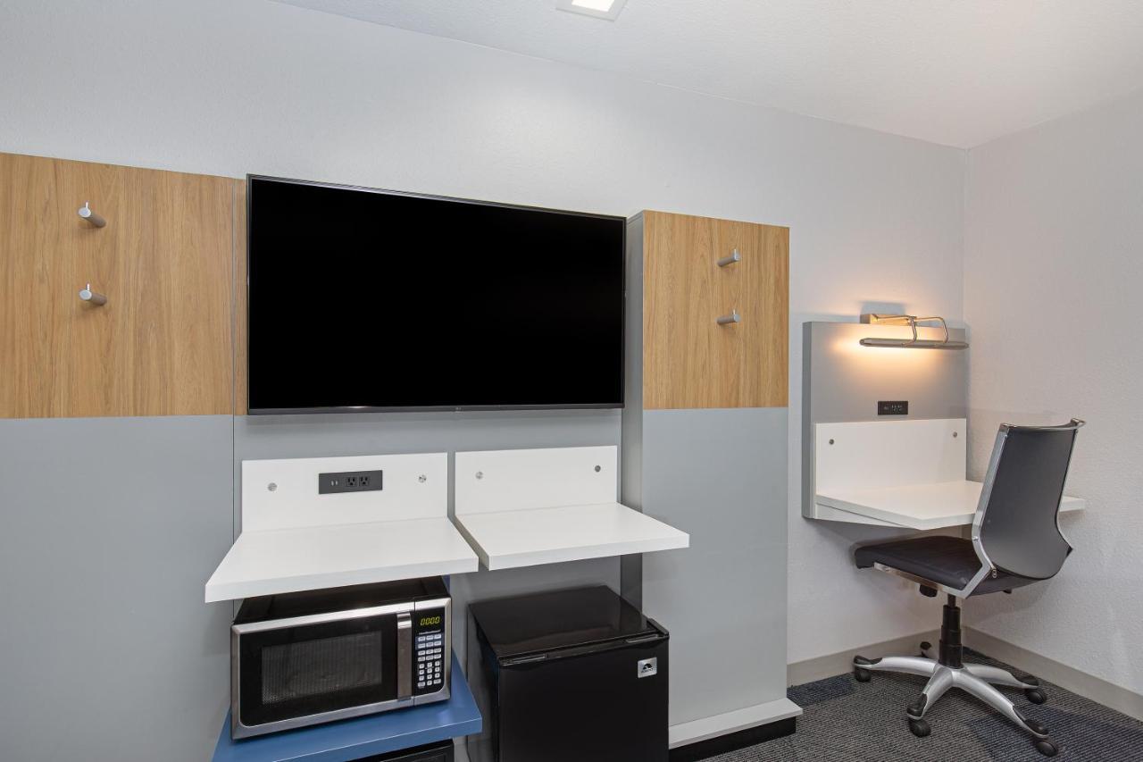 Microtel Inn & Suites By Wyndham Manchester - Newly Renovated Buitenkant foto