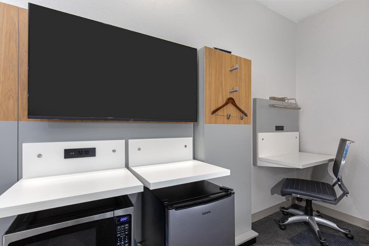 Microtel Inn & Suites By Wyndham Manchester - Newly Renovated Buitenkant foto