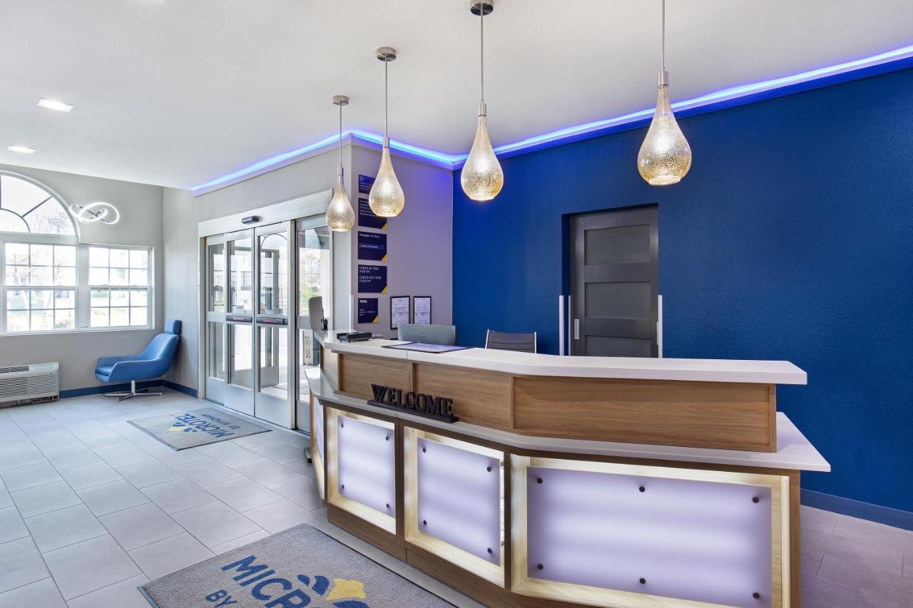 Microtel Inn & Suites By Wyndham Manchester - Newly Renovated Buitenkant foto
